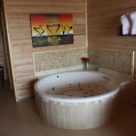Be-Taam Ahava Suites Bruchim Qela' Alon Room photo